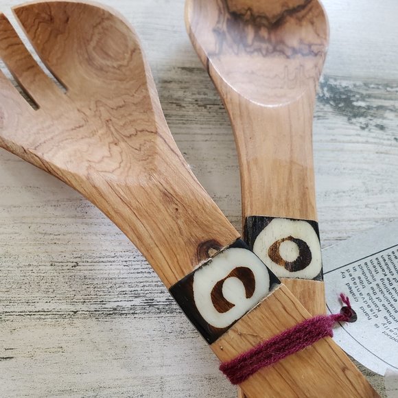 OLIVE WOOD SERVING SET, SMALL WITH BATIK I… - Picture 6 of 8